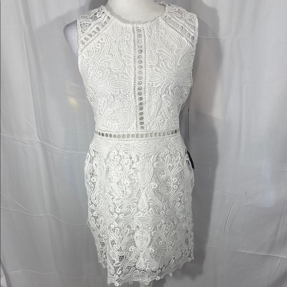 ULUS WHITE LACE HALTER SHEATH MIDI DRESS L NWT - Picture 3 of 12